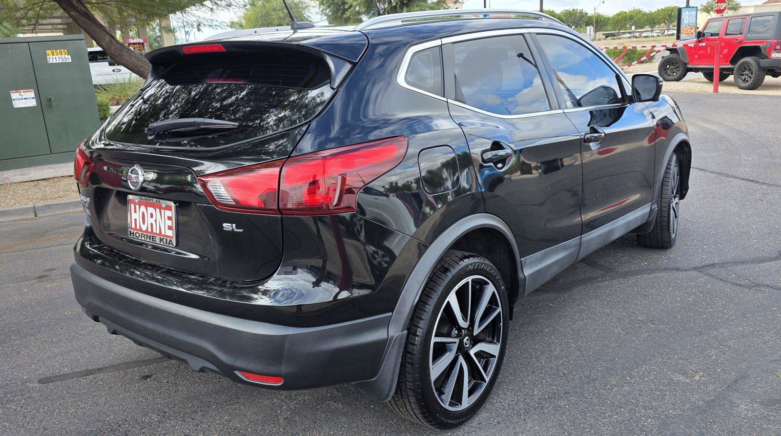 Used 2017 Nissan Rogue Sport SL FWD image 5