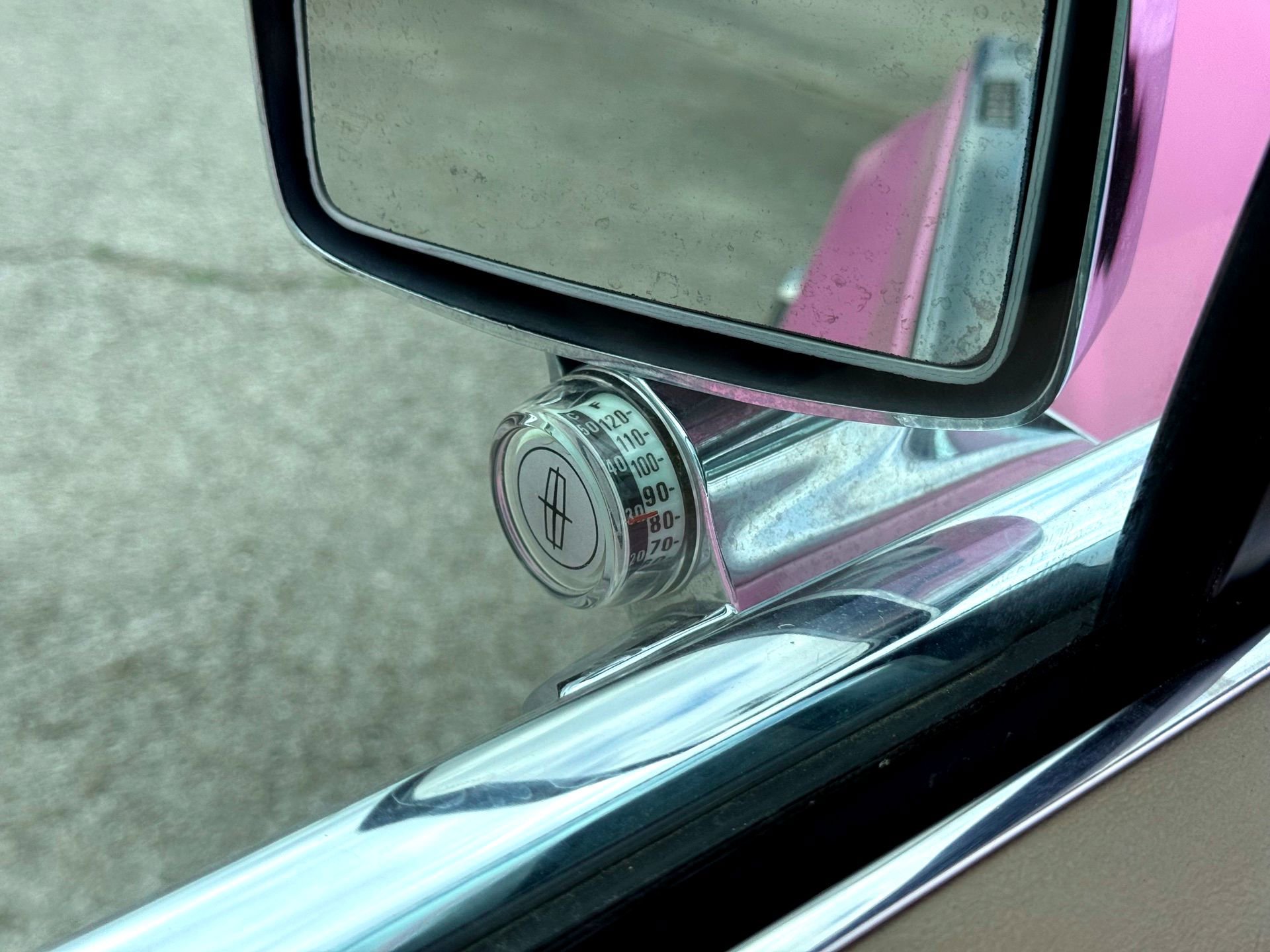 Used 1989 Lincoln Town Car Signature RWD image 25