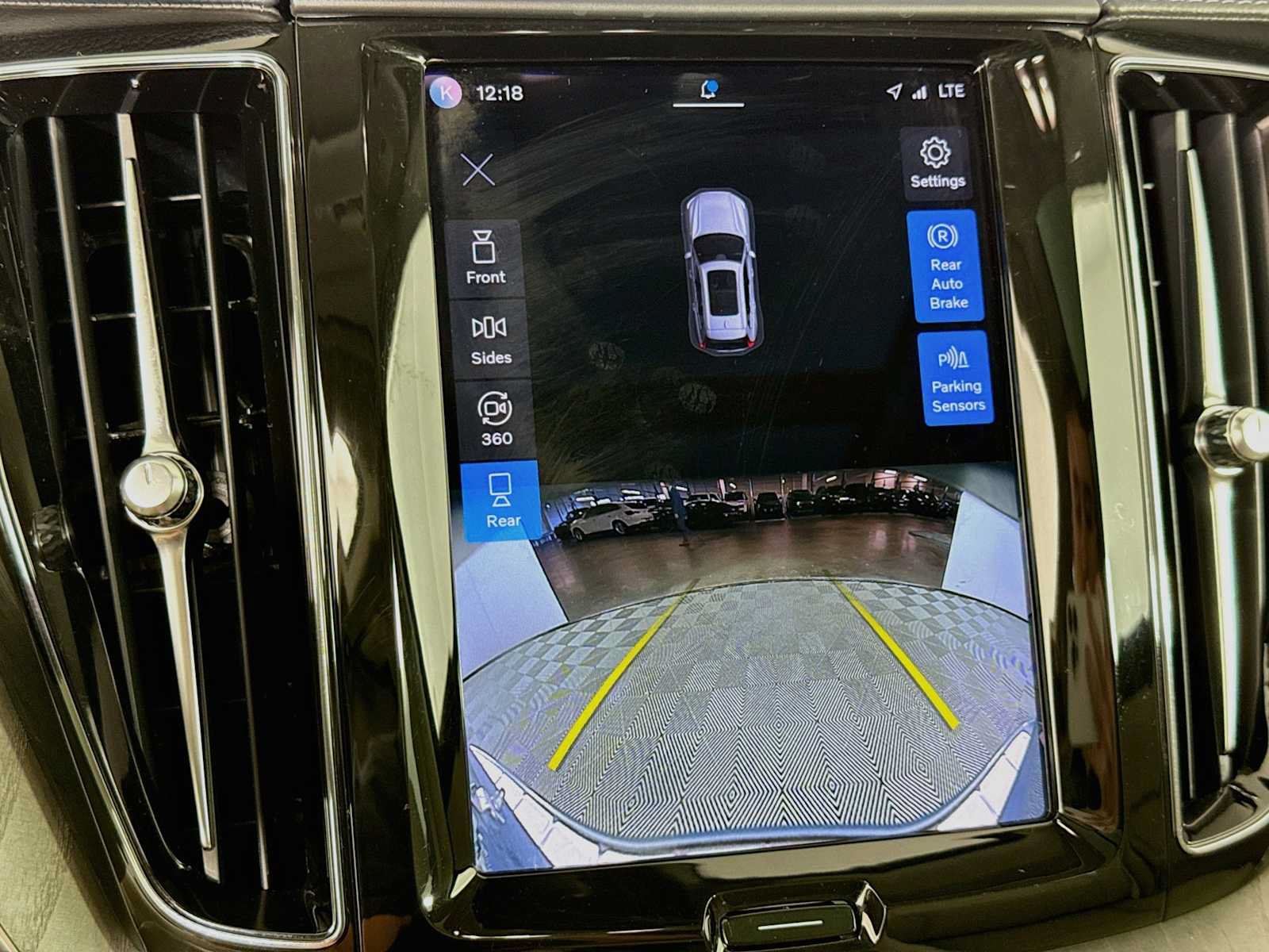 Used 2023 Volvo XC60 B5 Ultimate w/ Climate Package AWD/4WD image 15