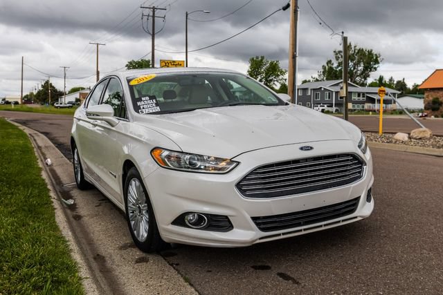 Used 2015 Ford Fusion SE w/ Equipment Group 502A FWD image 3