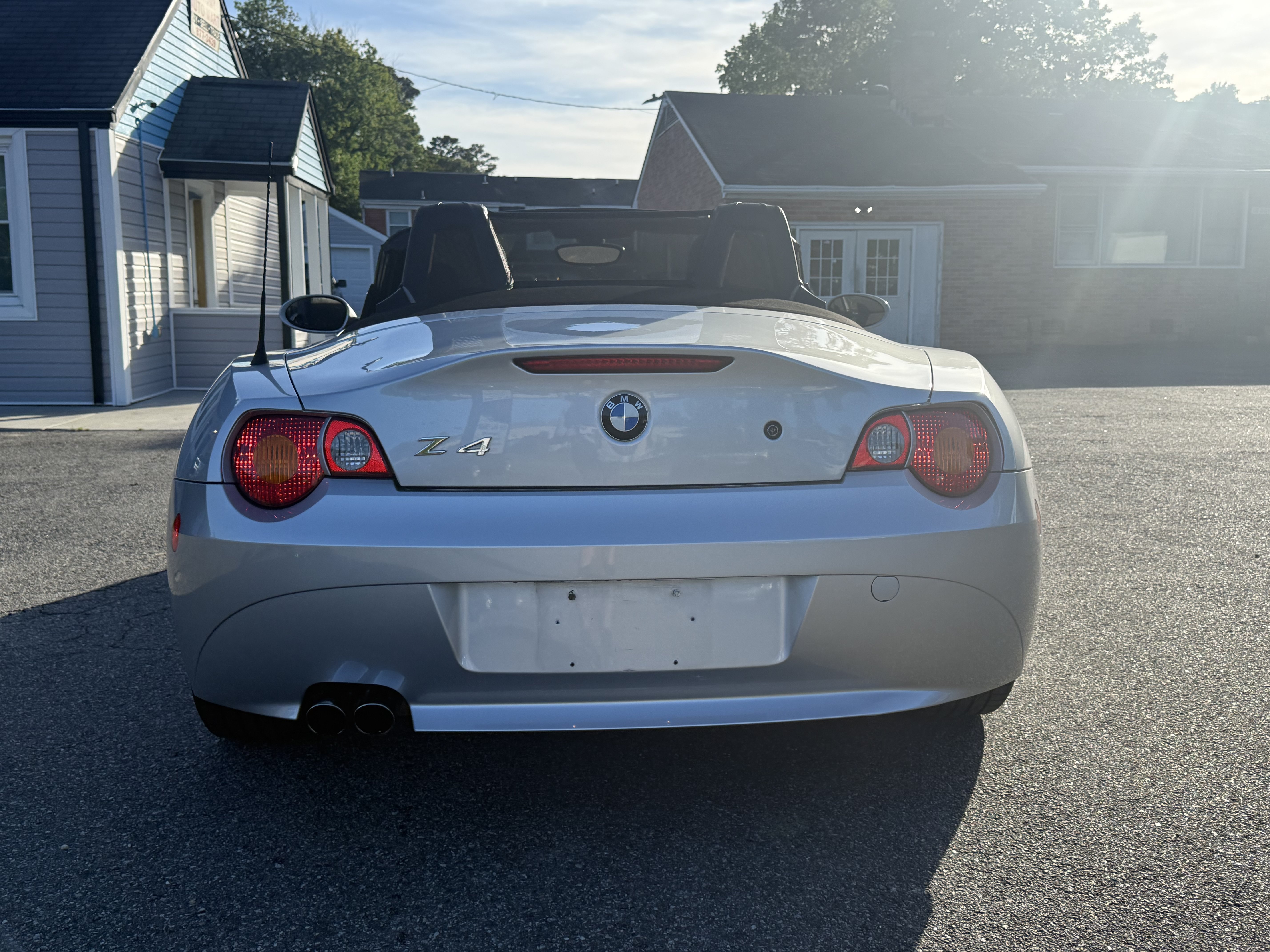 Used 2004 BMW Z4 2.5i RWD image 7