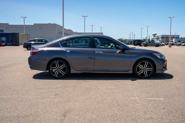 Used 2016 Honda Accord Sport image 8