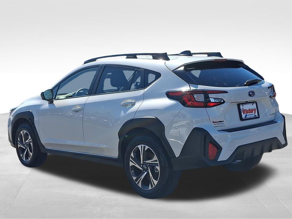 Used 2025 Subaru Crosstrek 2.0i Premium image 4