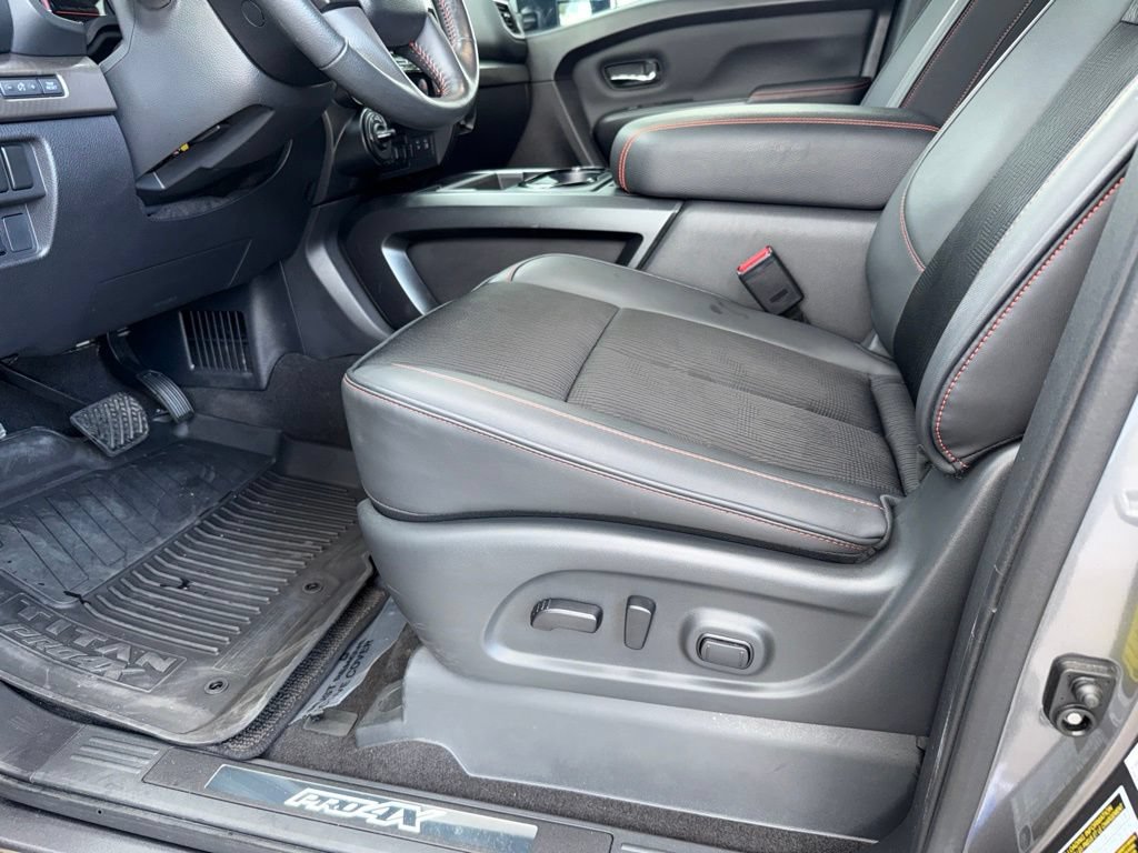 Used 2024 Nissan Titan PRO-4X AWD/4WD image 20