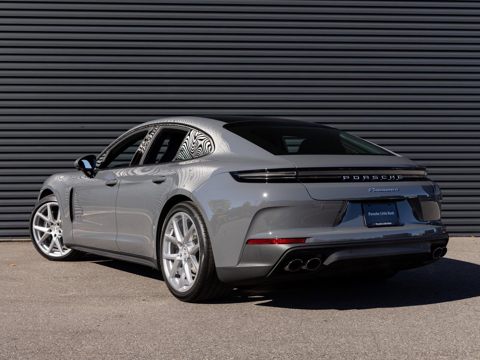 New 2026 Porsche Panamera 4 image 3