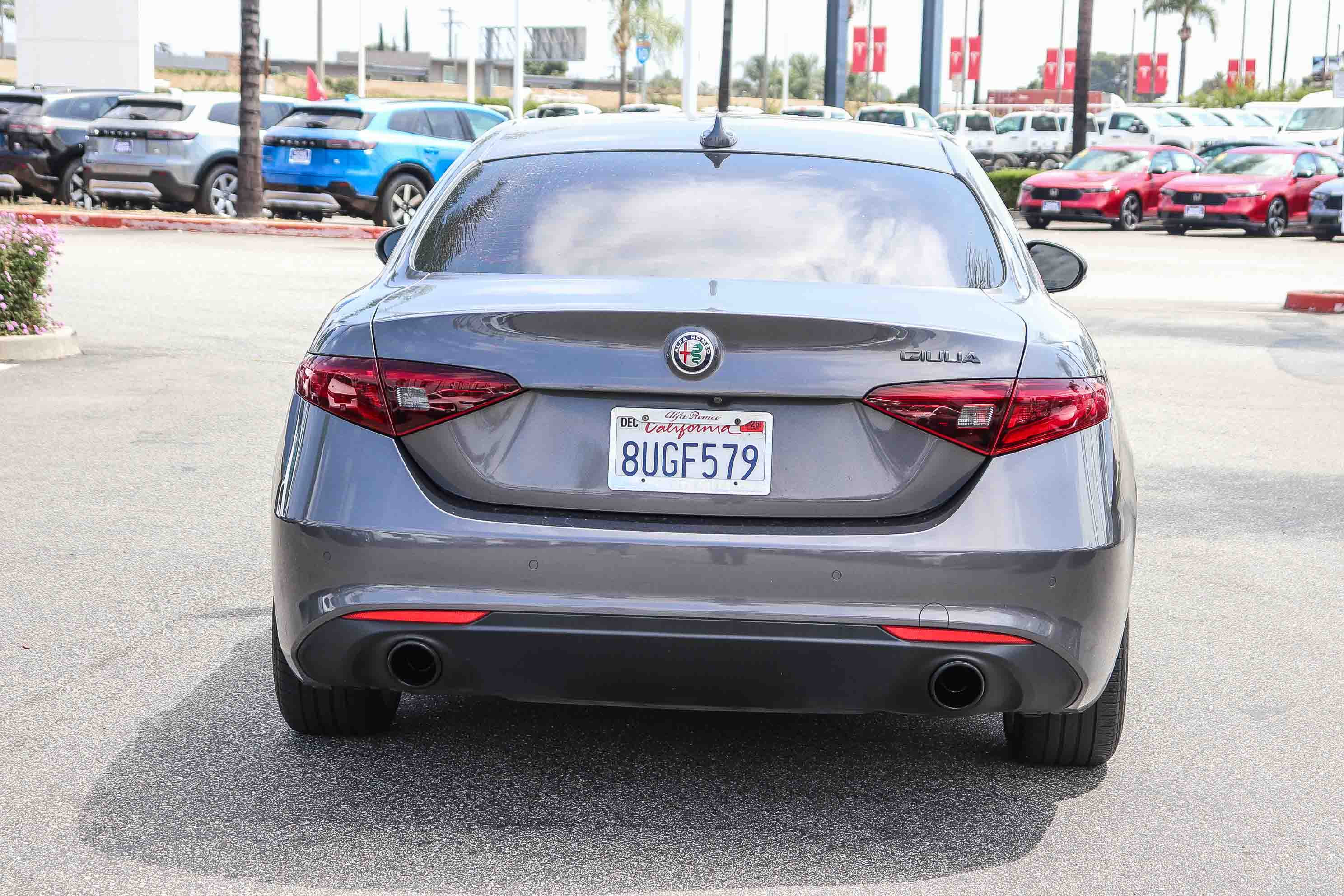 Used 2020 Alfa Romeo Giulia w/ Nero Edizione RWD image 12
