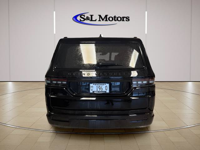 Used 2024 Jeep Grand Wagoneer Series II w/ Quick Order Packagew 28T AWD/4WD image 4