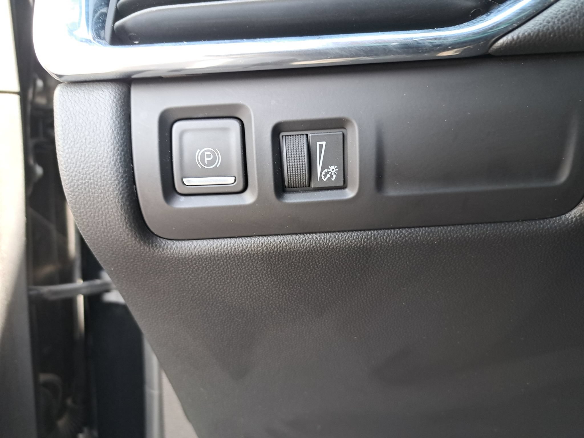 Used 2019 Cadillac XT4 Premium Luxury AWD/4WD image 26