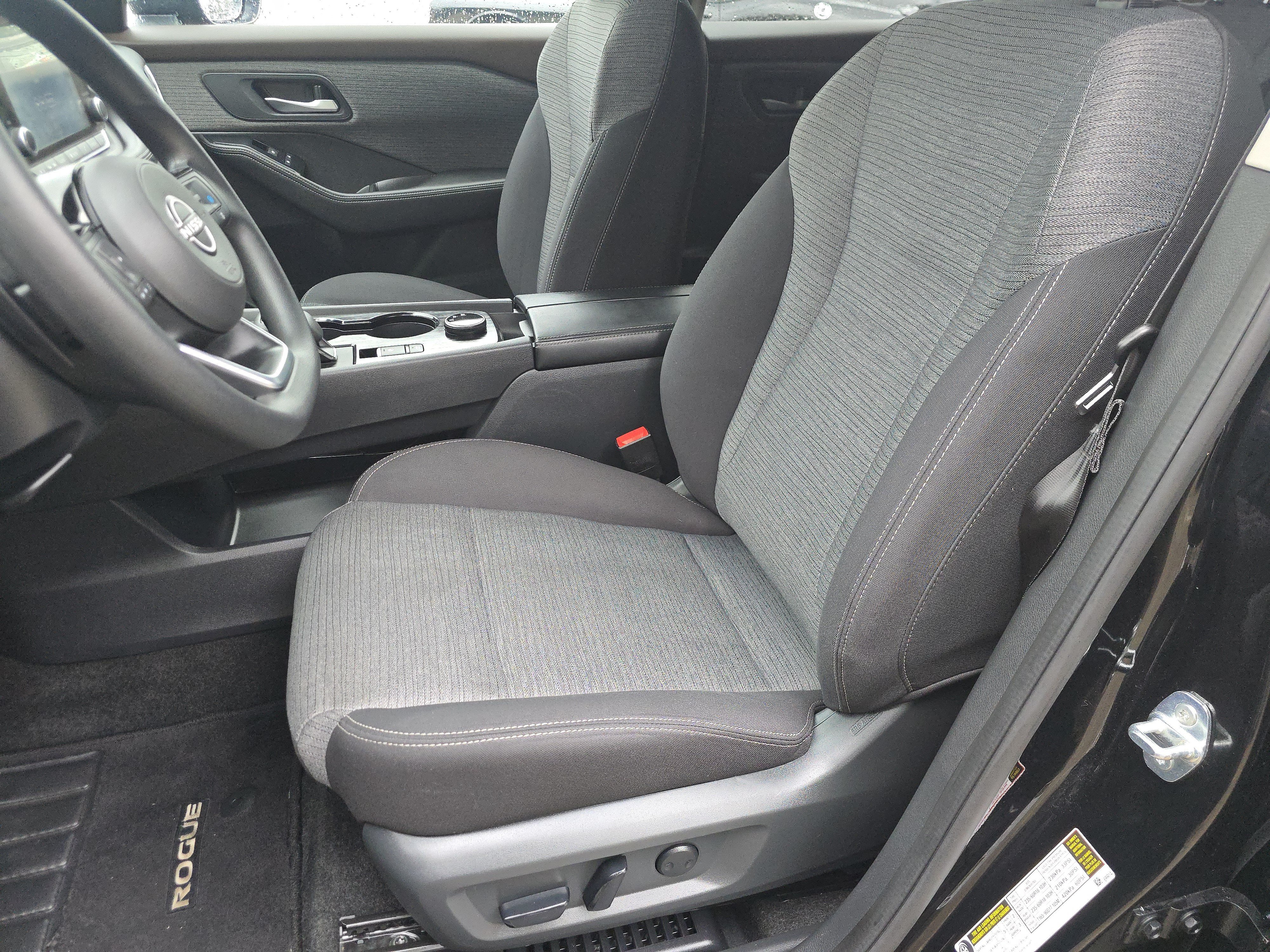 Used 2023 Nissan Rogue SV AWD/4WD image 20