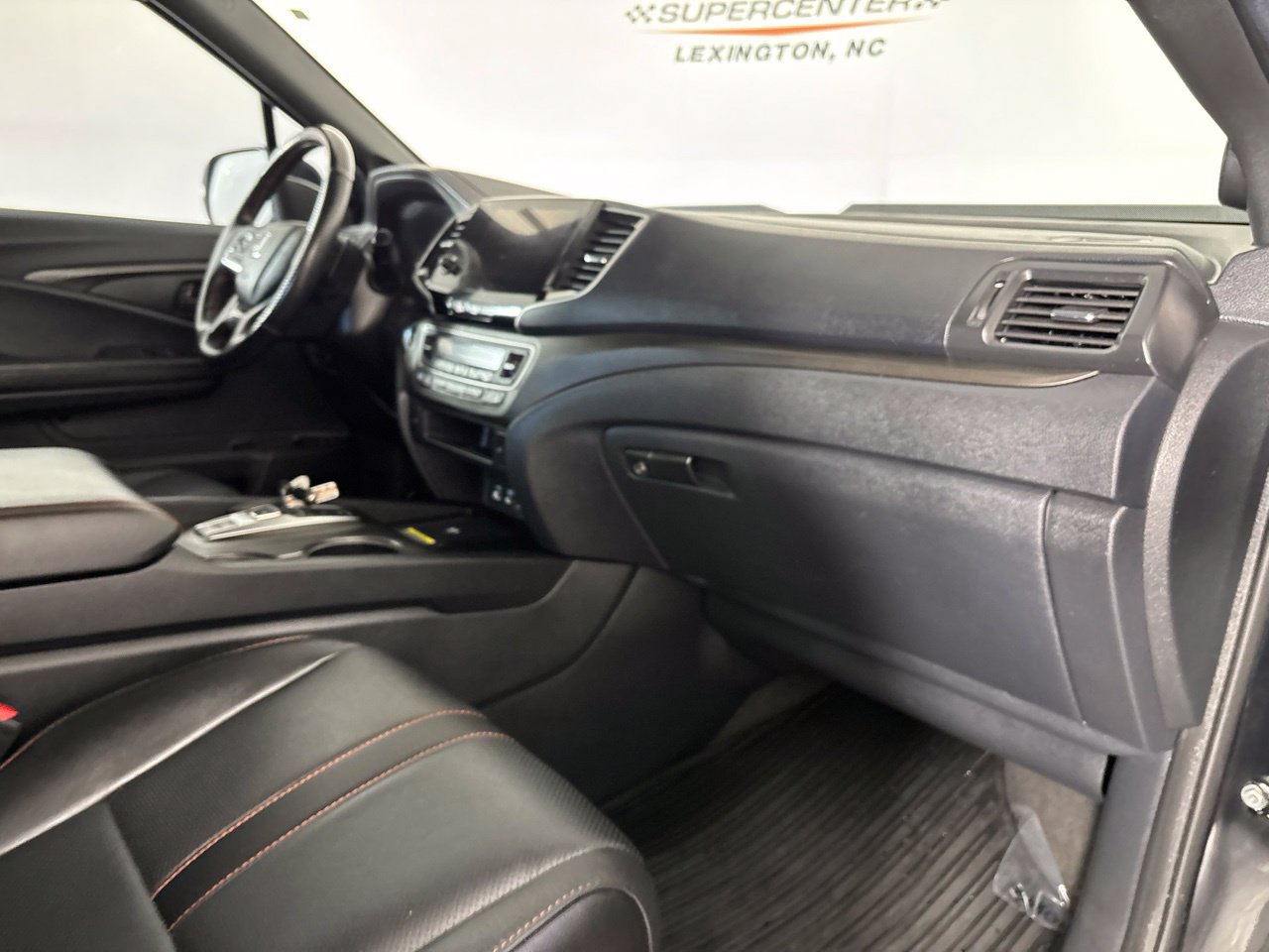 Used 2025 Honda Passport TrailSport image 34