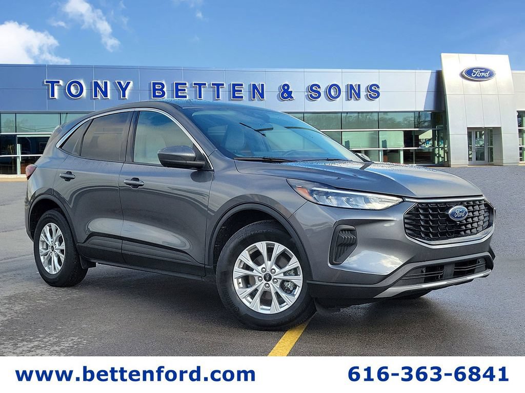 Used 2023 Ford Escape Active w/ Tech Pack #2