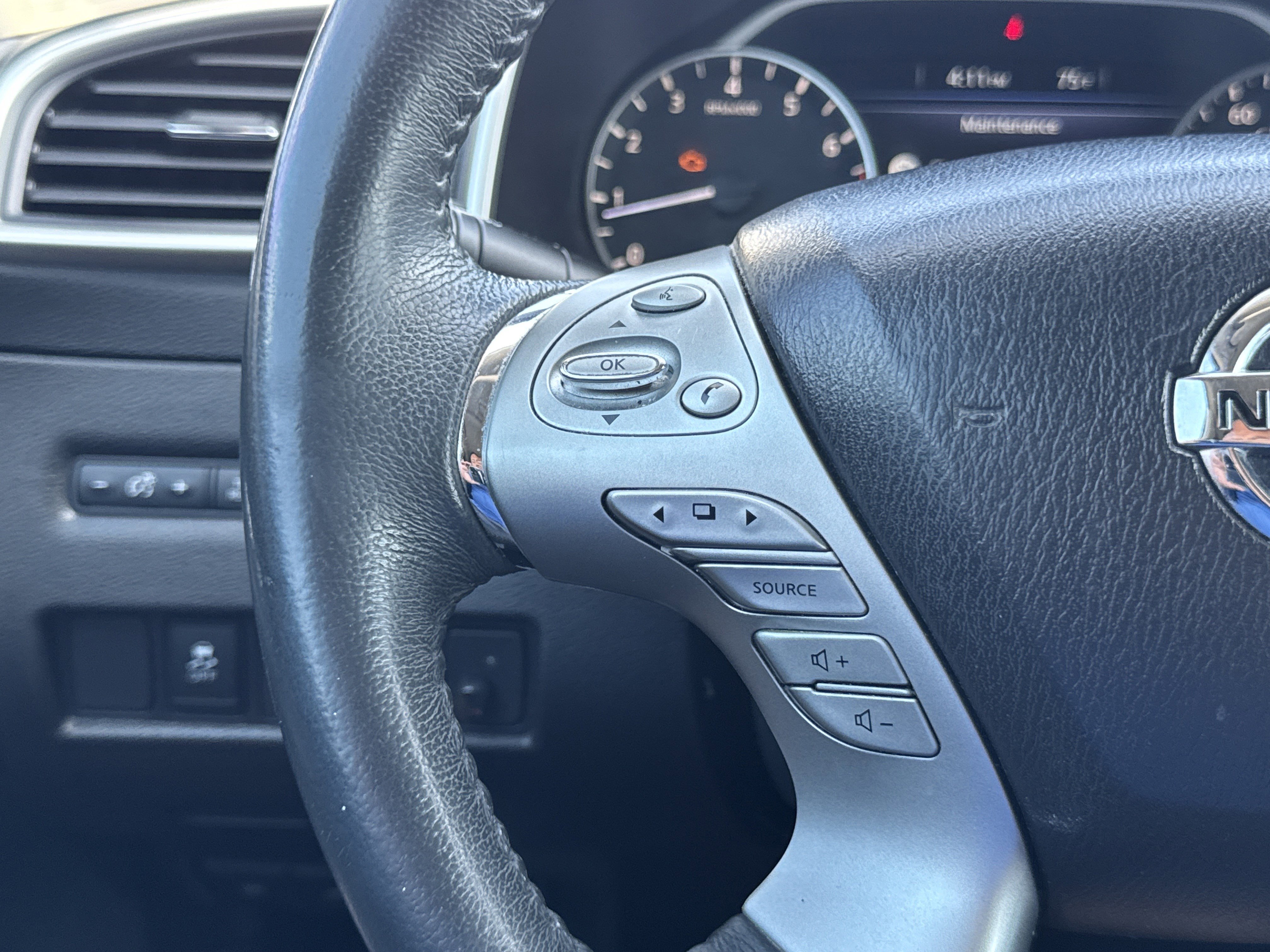 Used 2016 Nissan Murano SV FWD image 13