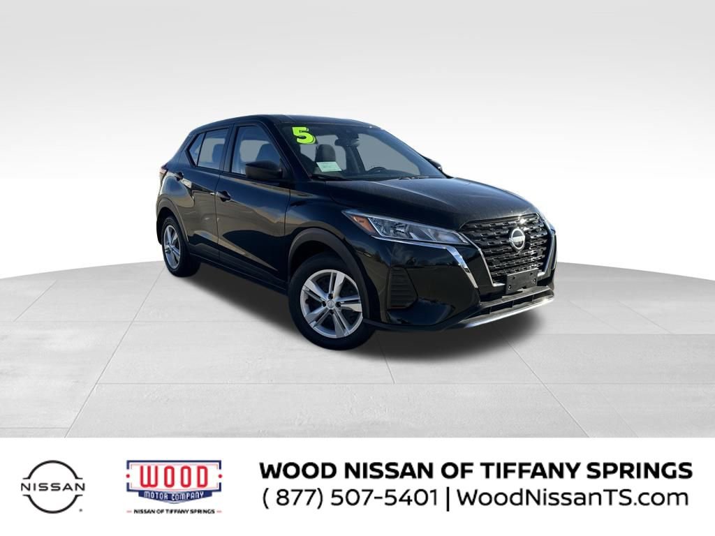 Used 2025 Nissan Kicks Play S image 1