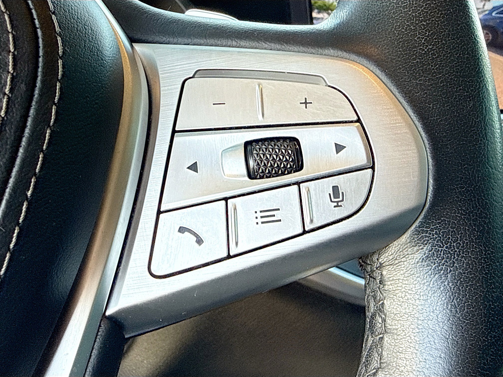 Used 2020 BMW X7 xDrive40i w/ Premium Package image 40