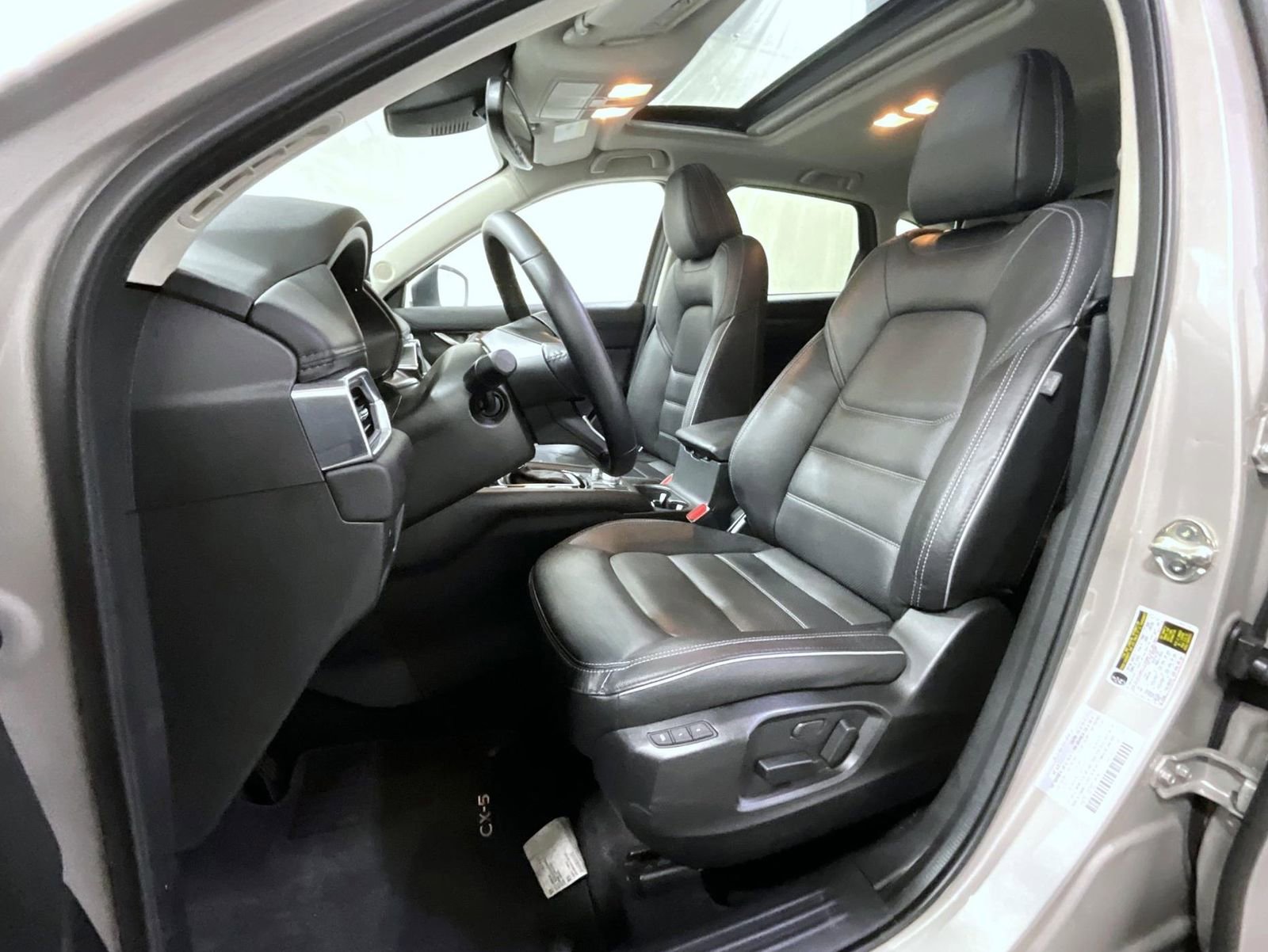 Certified 2025 MAZDA CX-5 AWD 2.5 S w/ Preferred Package image 11