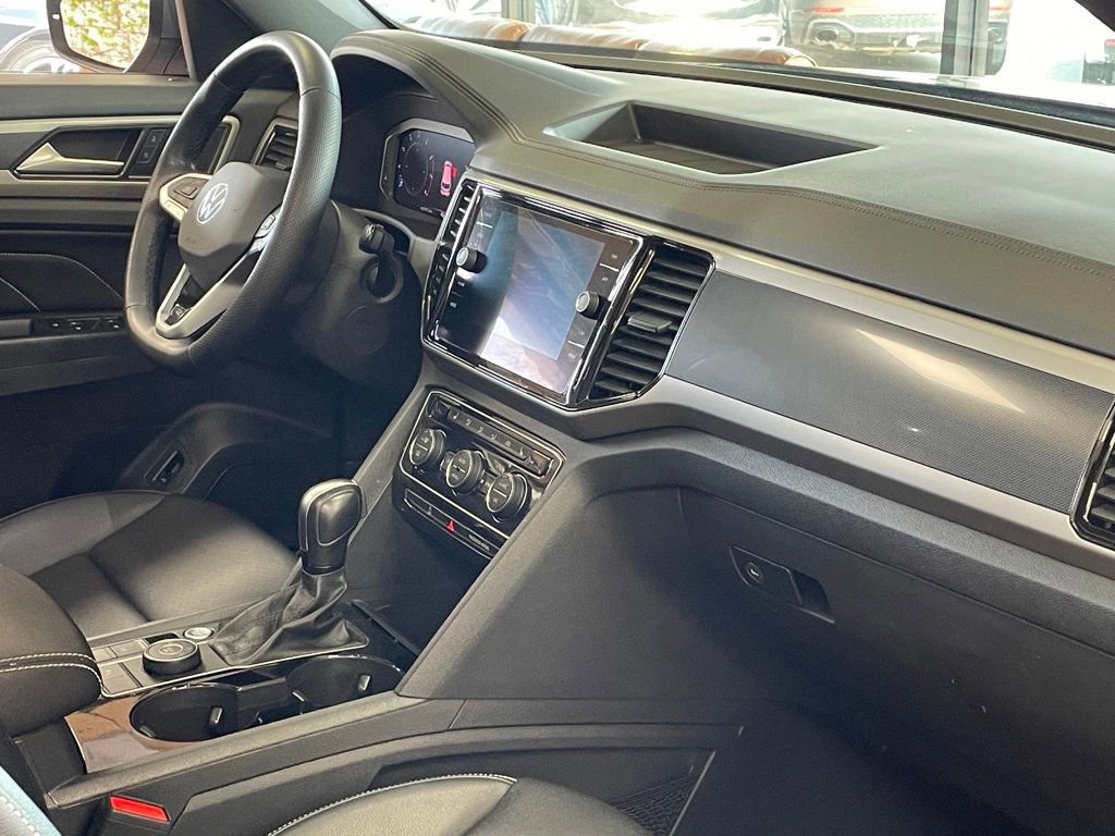 Used 2020 Volkswagen Atlas Cross Sport SEL R-Line image 23