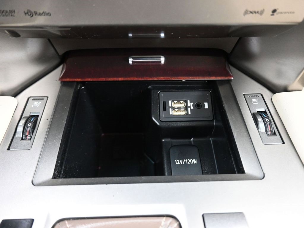 Used 2014 Lexus GX 460 image 17