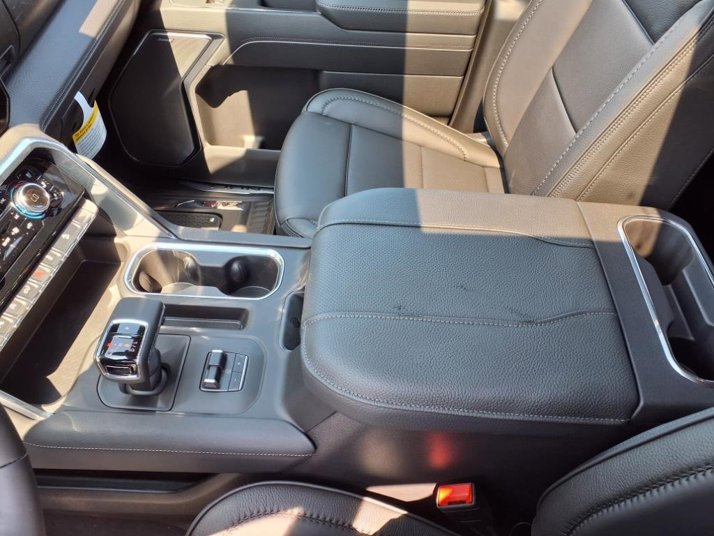 New 2025 GMC Sierra 1500 Denali w/ Denali Reserve Package image 14