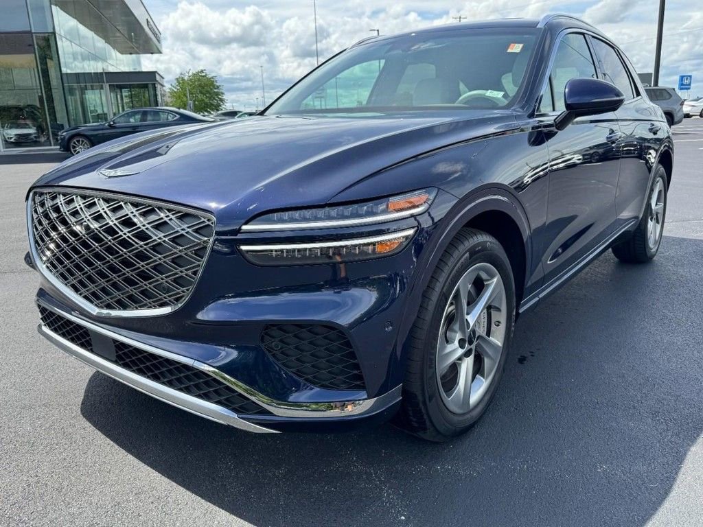 Certified 2026 Genesis GV70 2.5T Advanced AWD/4WD image 8