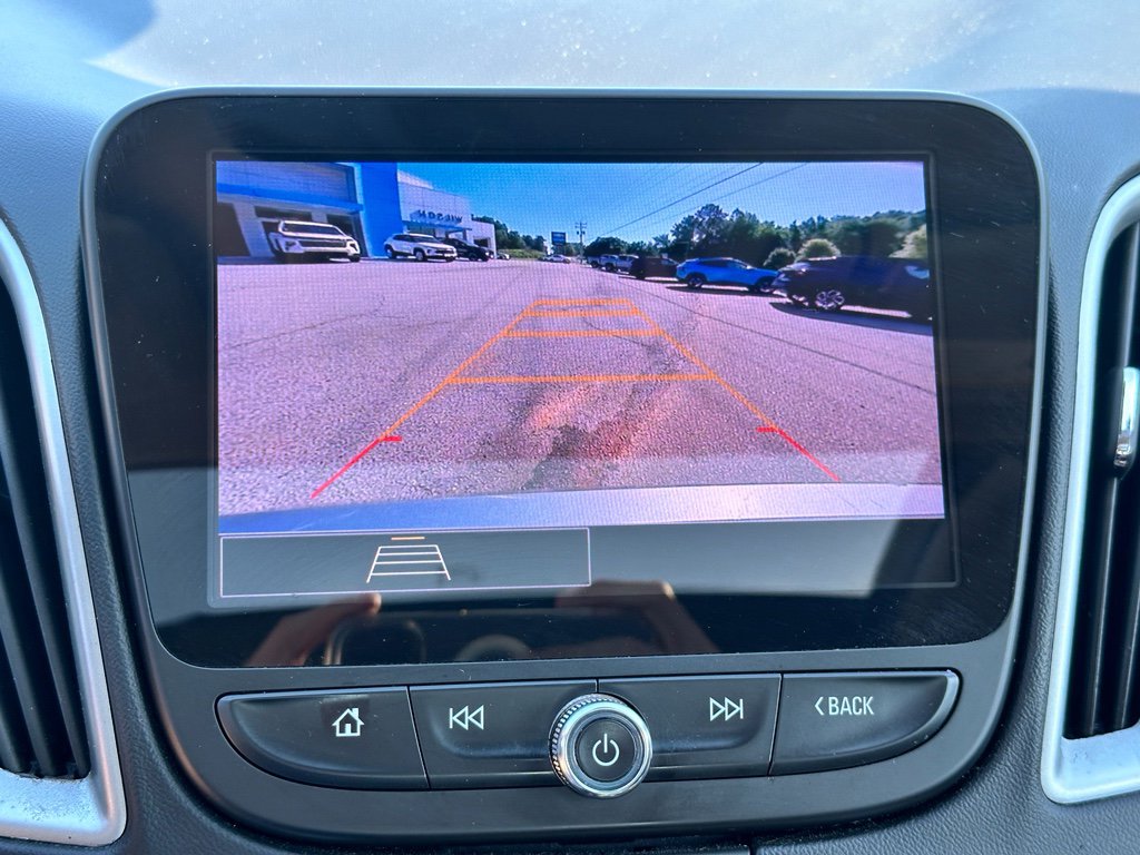 Used 2023 Chevrolet Malibu LT FWD image 15
