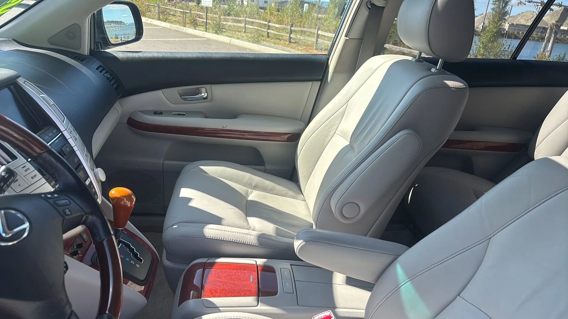 Used 2007 Lexus RX 400h AWD image 23