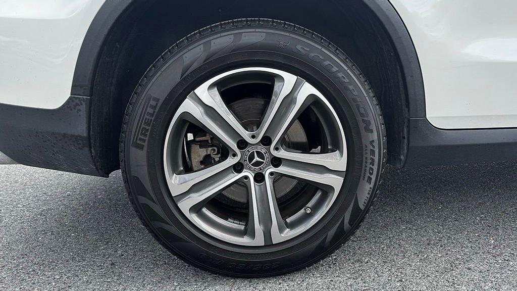 Used 2019 Mercedes-Benz GLC 300 4MATIC image 11
