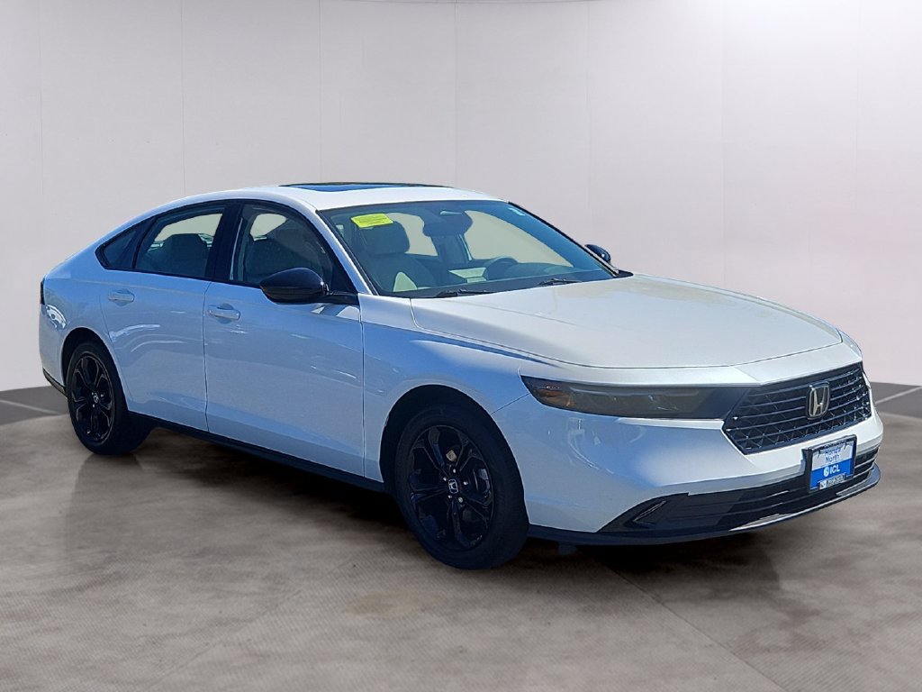 Certified 2025 Honda Accord SE image 3