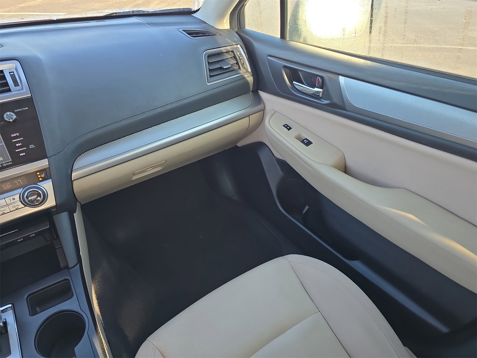 Used 2016 Subaru Legacy 2.5i Premium w/ Moonroof Package image 11