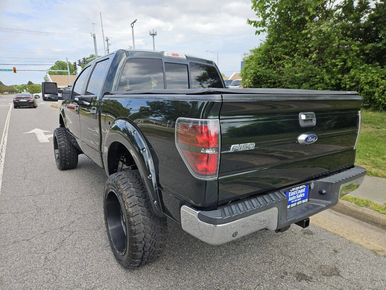 Used 2014 Ford F150 XLT w/ Equipment Group 302A Luxury AWD/4WD image 4