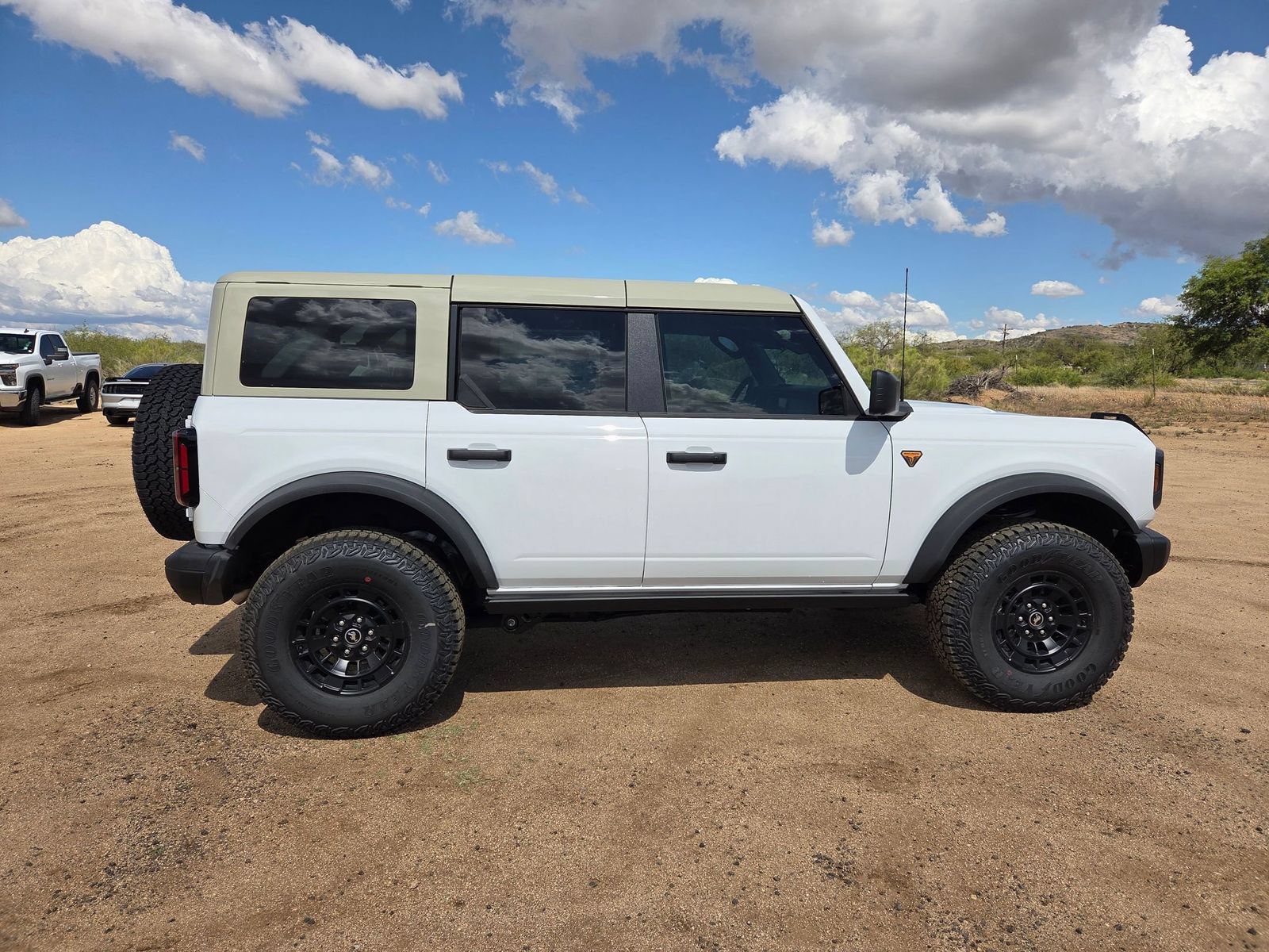 New 2026 Ford Bronco Badlands AWD/4WD image 4