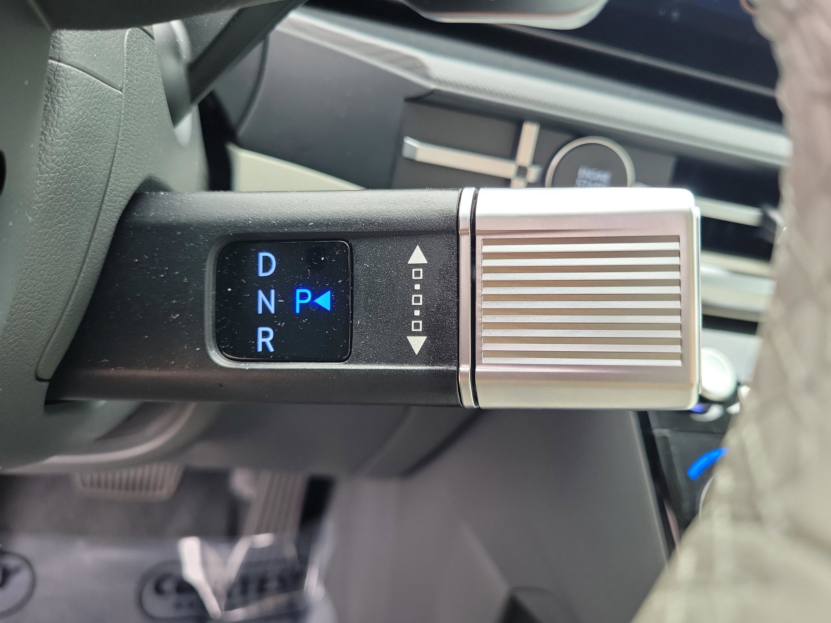 Certified 2025 Hyundai Santa Fe SEL image 32