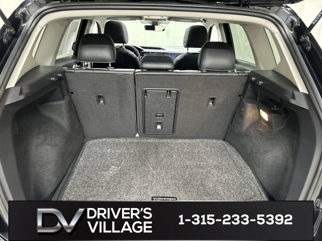 Certified 2022 Volkswagen Taos SE AWD/4WD image 22
