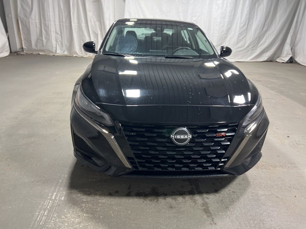 Used 2025 Nissan Altima 2.5 SR video 2