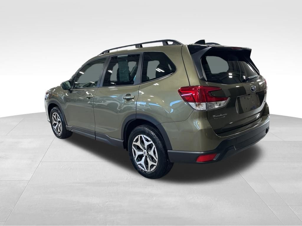 Certified 2024 Subaru Forester Premium image 31