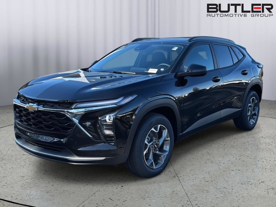 New 2026 Chevrolet Trax LT w/ Driver Confidence Package