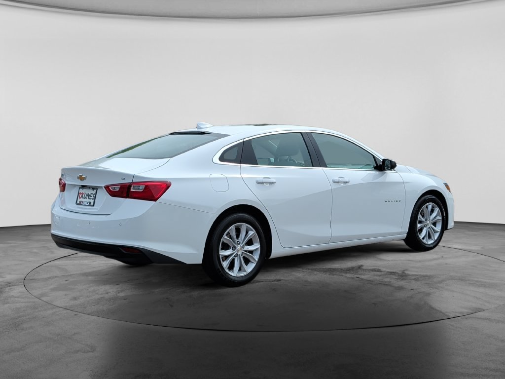 Used 2024 Chevrolet Malibu LT FWD image 7