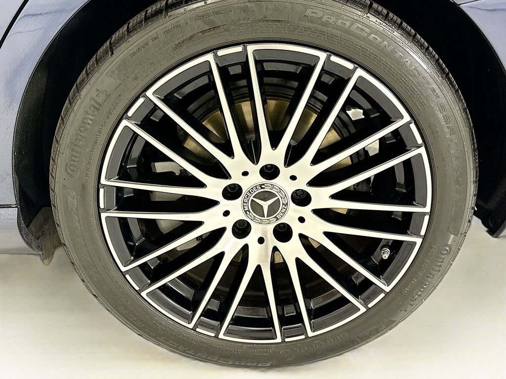 Certified 2025 Mercedes-Benz C 300 Sedan image 30