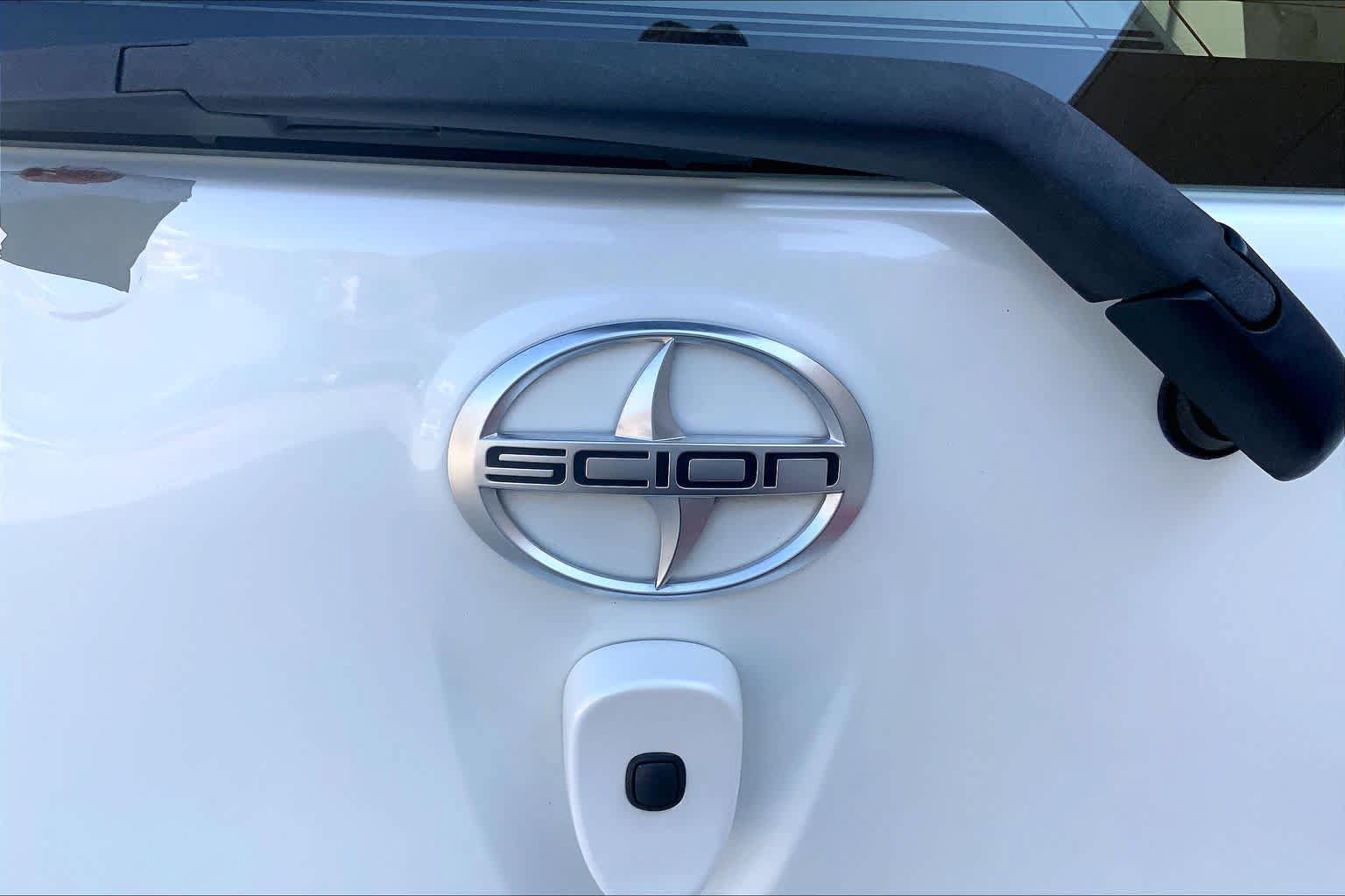 Used 2012 Scion iQ w/ Rear Speaker Pkg FWD image 26