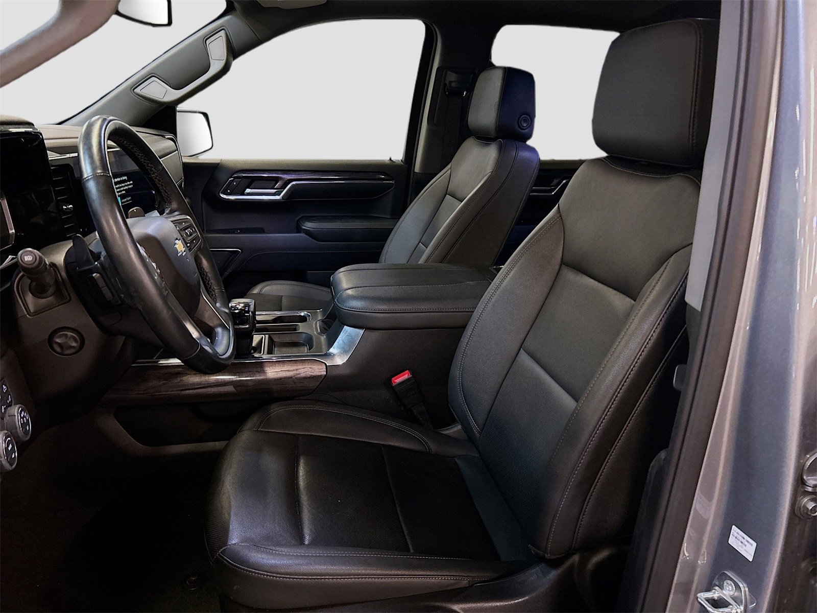 Used 2024 Chevrolet Silverado 1500 LTZ w/ LTZ Premium Package image 22