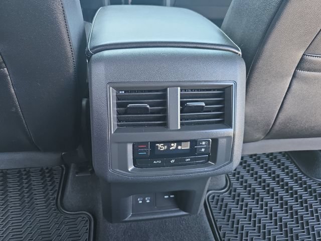 Used 2023 Volkswagen Atlas SE FWD image 15