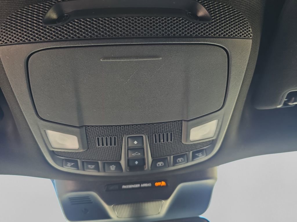 Used 2024 Ford Expedition Limited image 25