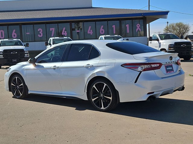 Used 2019 Toyota Camry XSE image 8