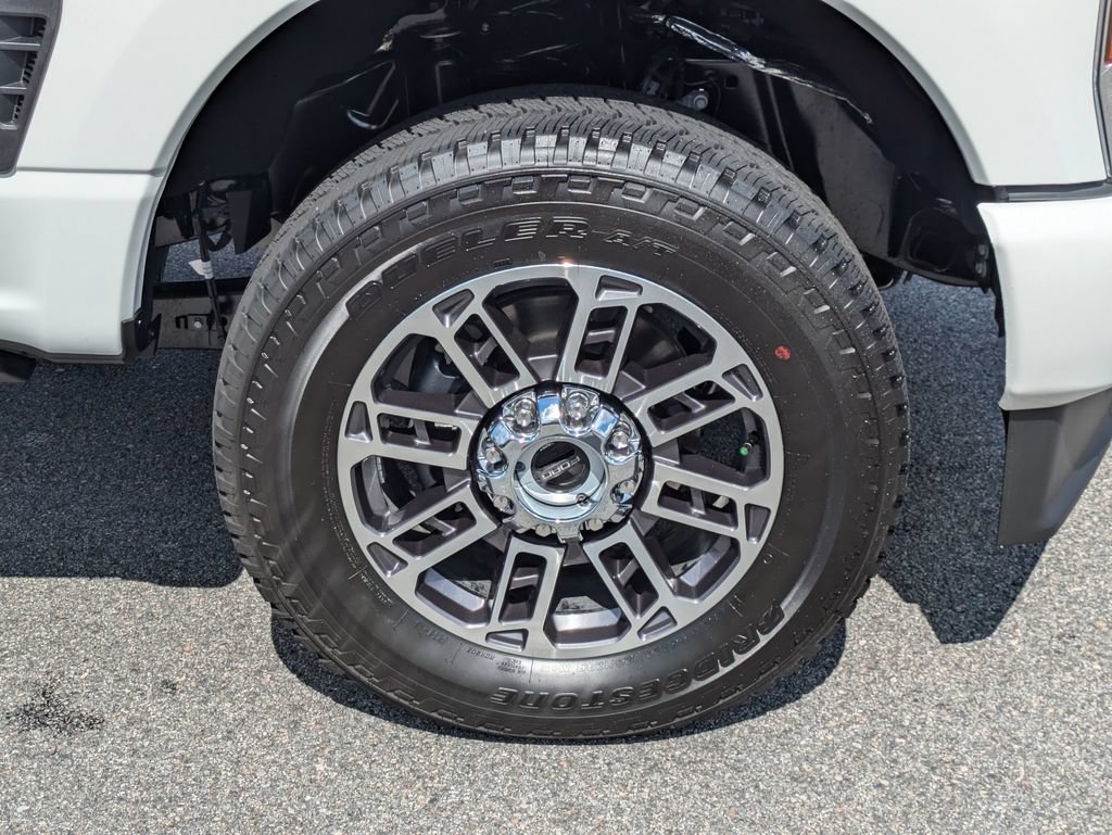New 2026 Ford F350 Platinum w/ Platinum Plus Package AWD/4WD image 11