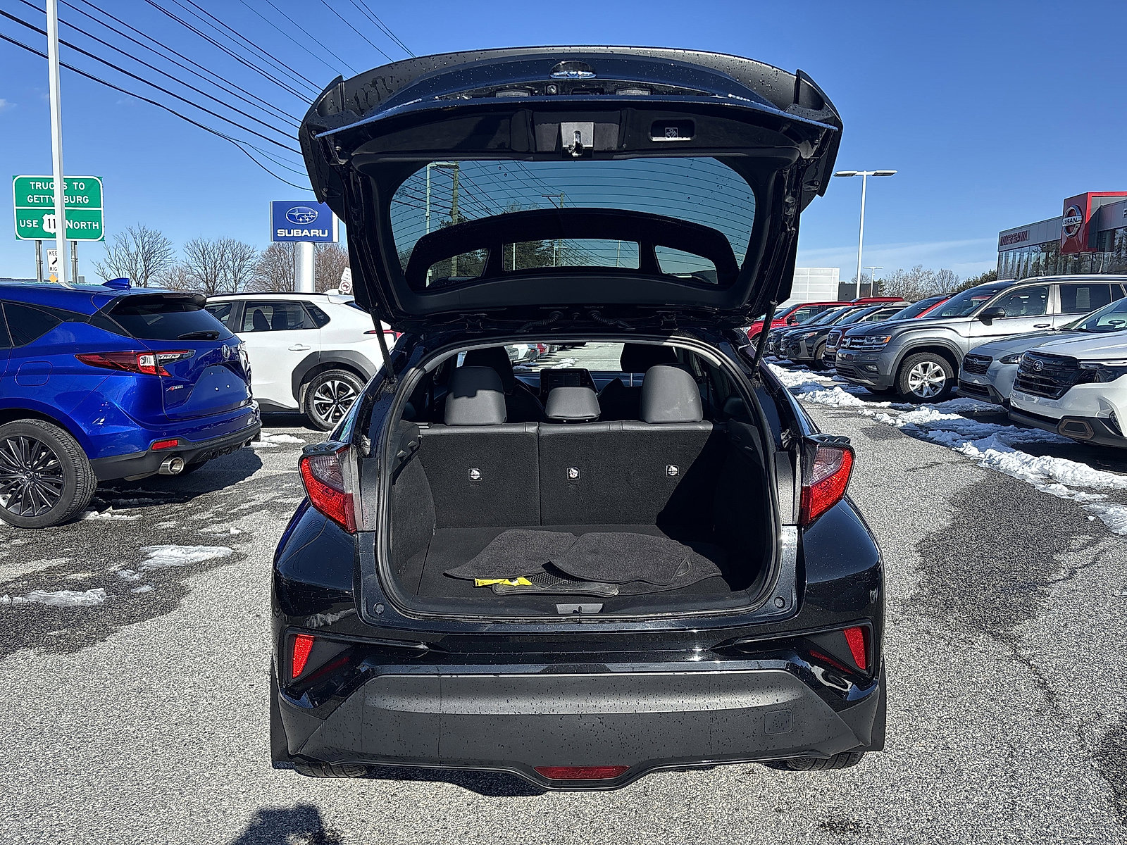 Used 2021 Toyota C-HR Limited FWD image 10