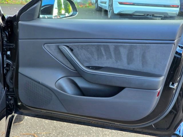 Used 2019 Tesla Model 3 Standard Range Plus image 29