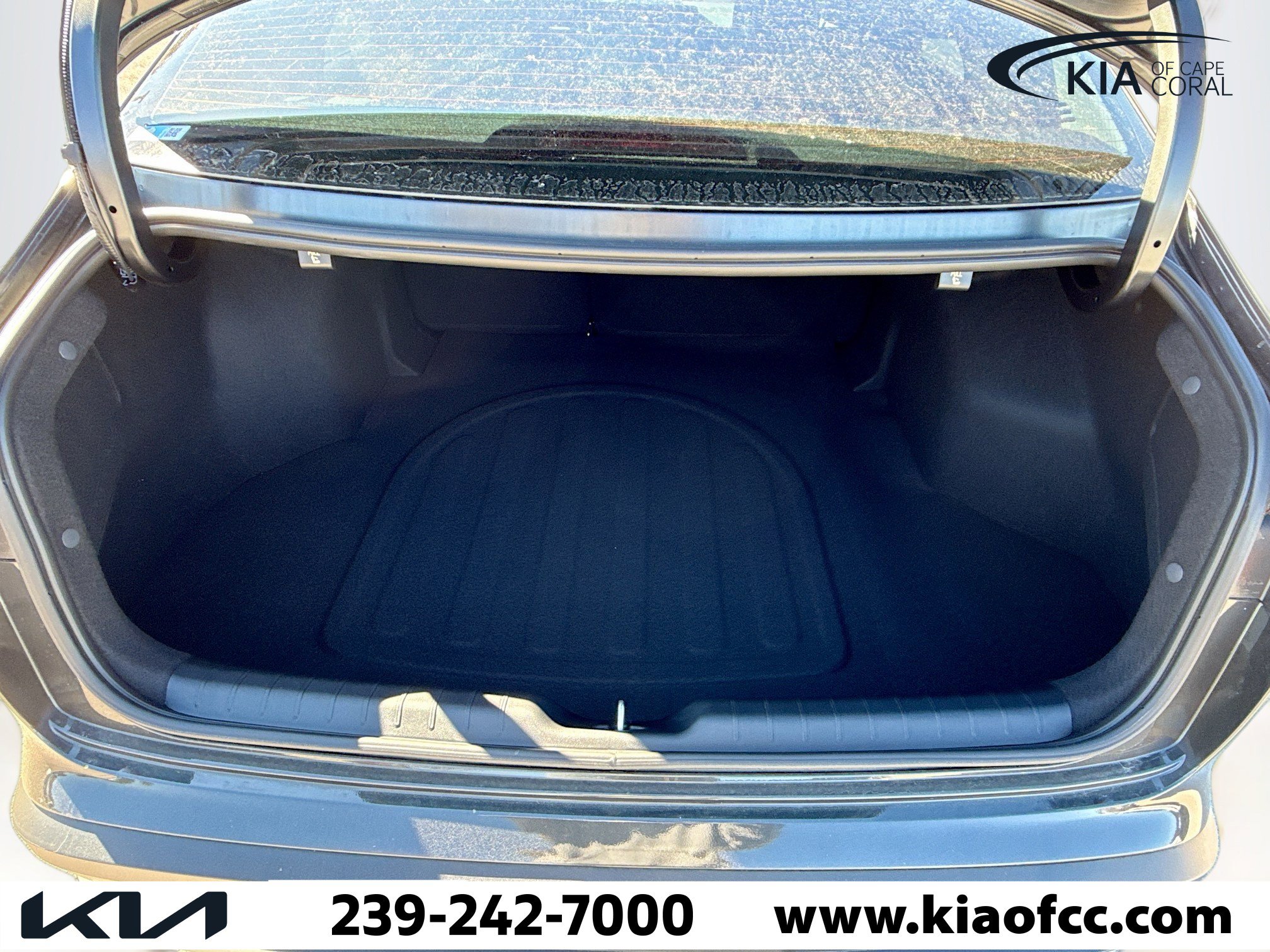 New 2025 Kia K4 EX image 12