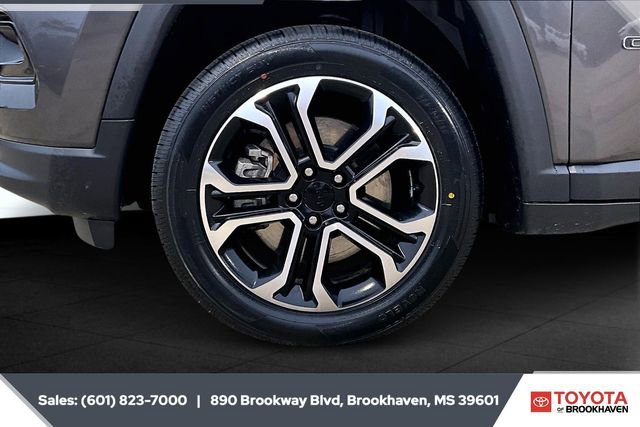 Used 2024 Jeep Compass Limited image 7