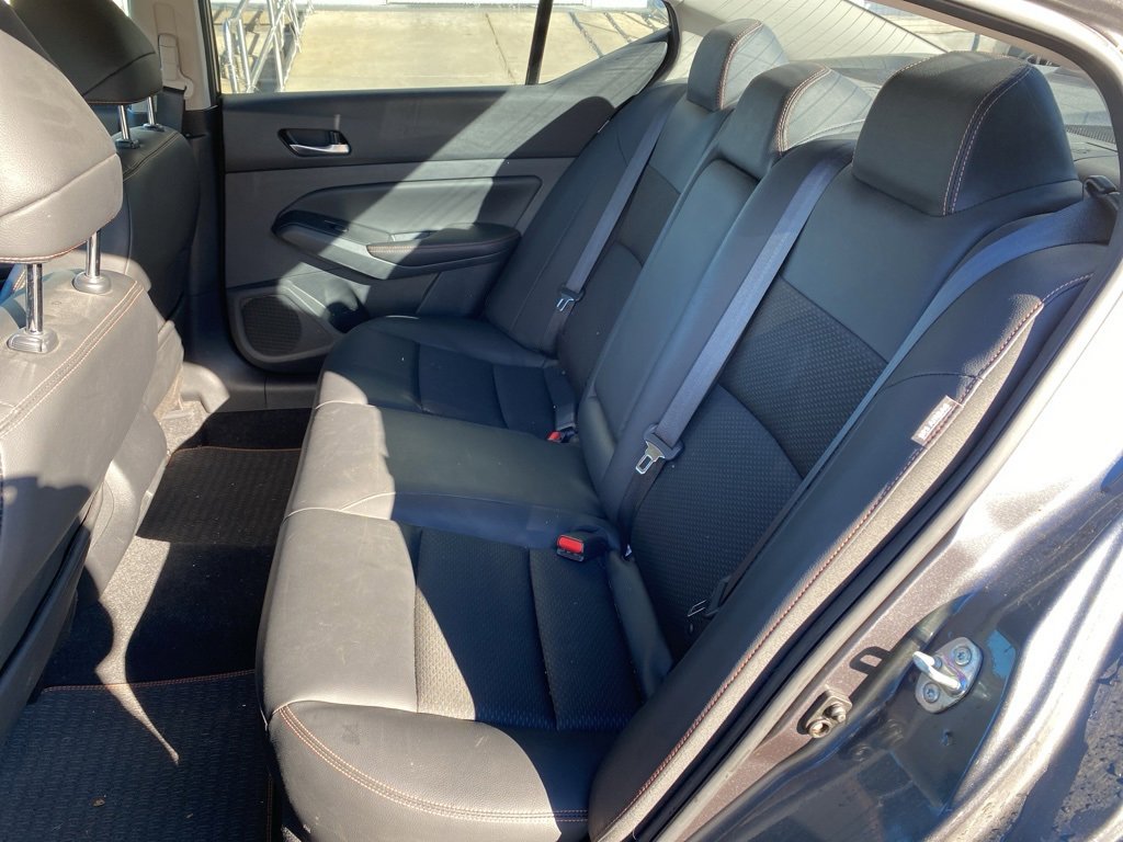 Used 2021 Nissan Altima 2.5 SR image 4