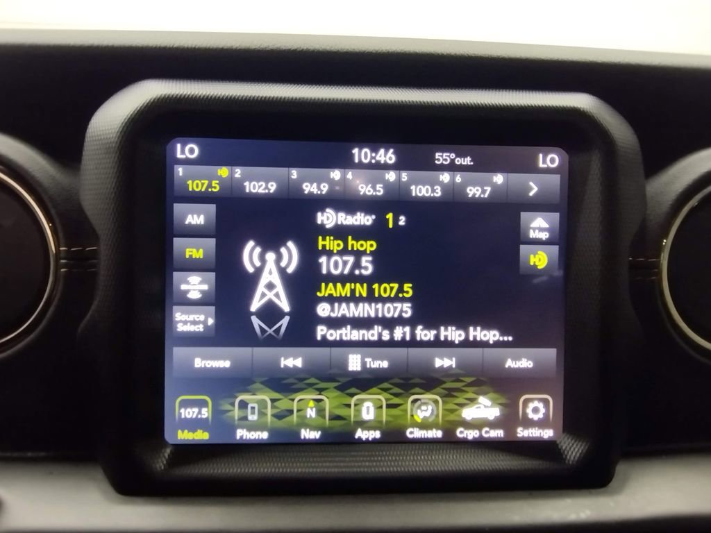 Used 2020 Jeep Wrangler Unlimited Sahara image 36