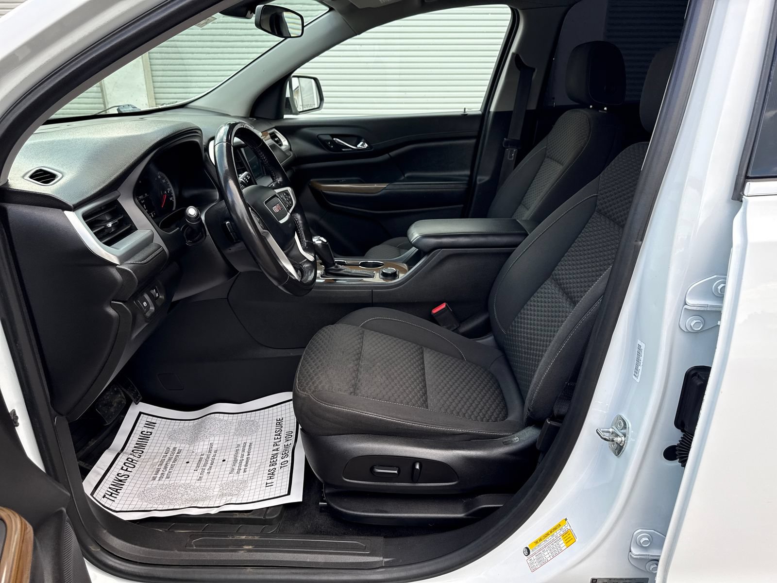 Used 2019 GMC Acadia SLE FWD image 9